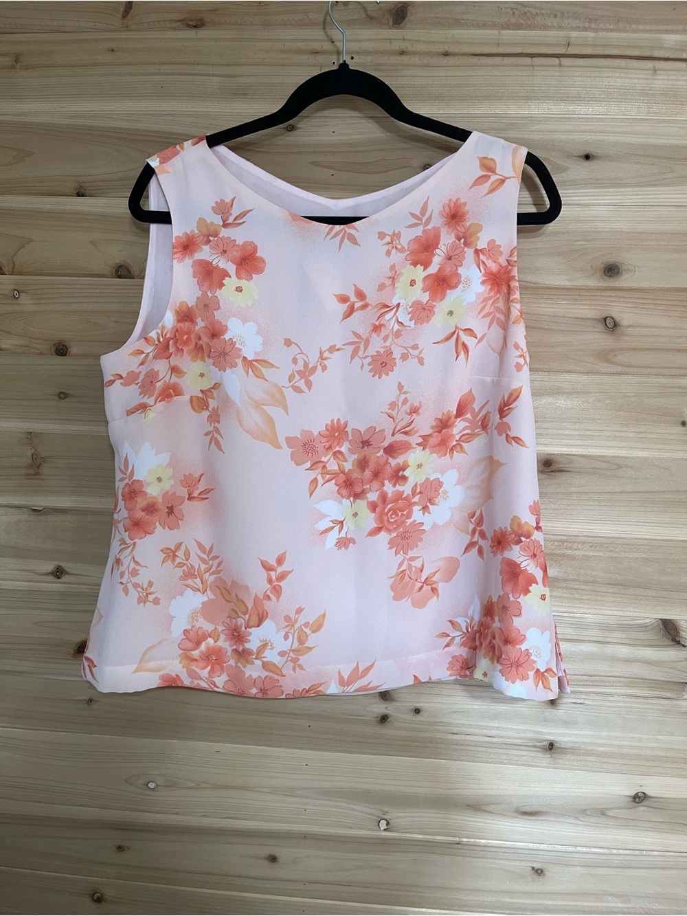 Laura Scott Peach Floral Sleeveless Camisole